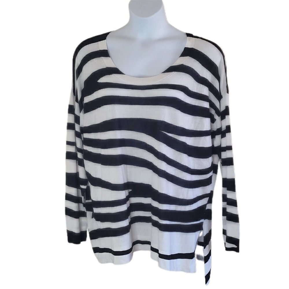 Lane Bryant Black White Zebra Print Lightweight Round Neck Sweater Size 22/24
